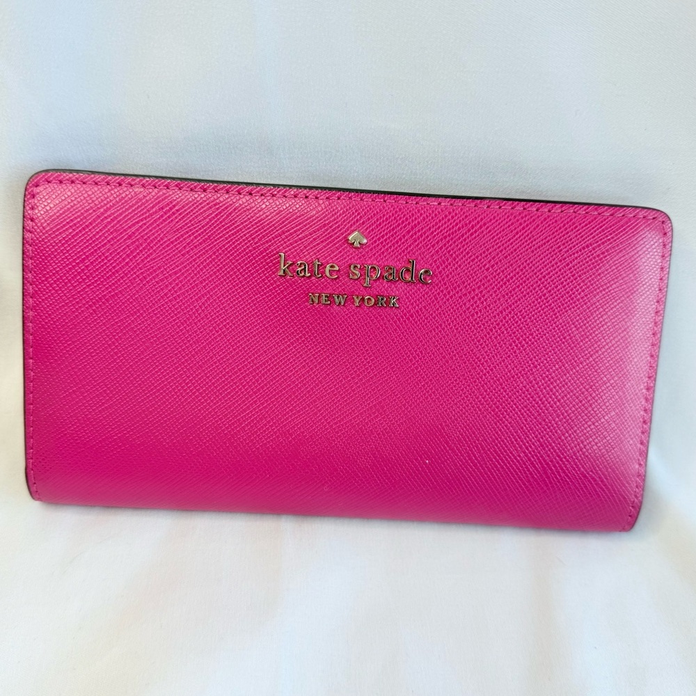 Kate Spade Fuchsia Wallet EUC Like New